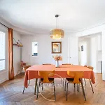 Arc De Triomphe Tranquility 2Br By Airsuite