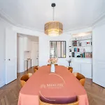 Arc De Triomphe Tranquility 2Br By Airsuite
