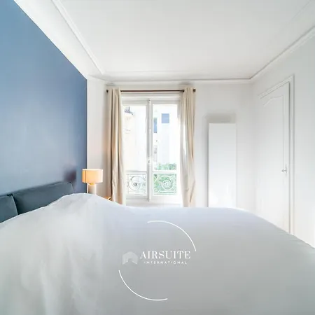 Arc De Triomphe Tranquility 2br By Airsuite * Paris